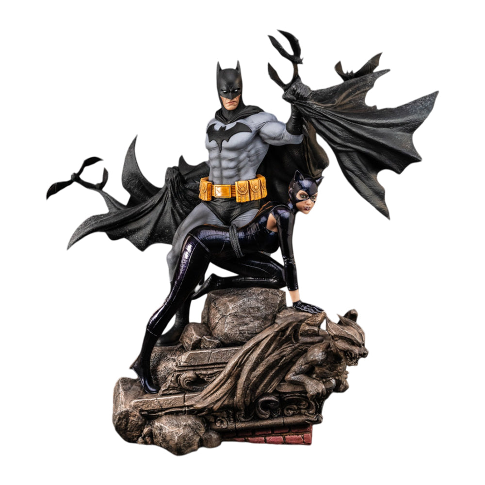 Batman & Catwoman Reunion 1:4 Scale Statue