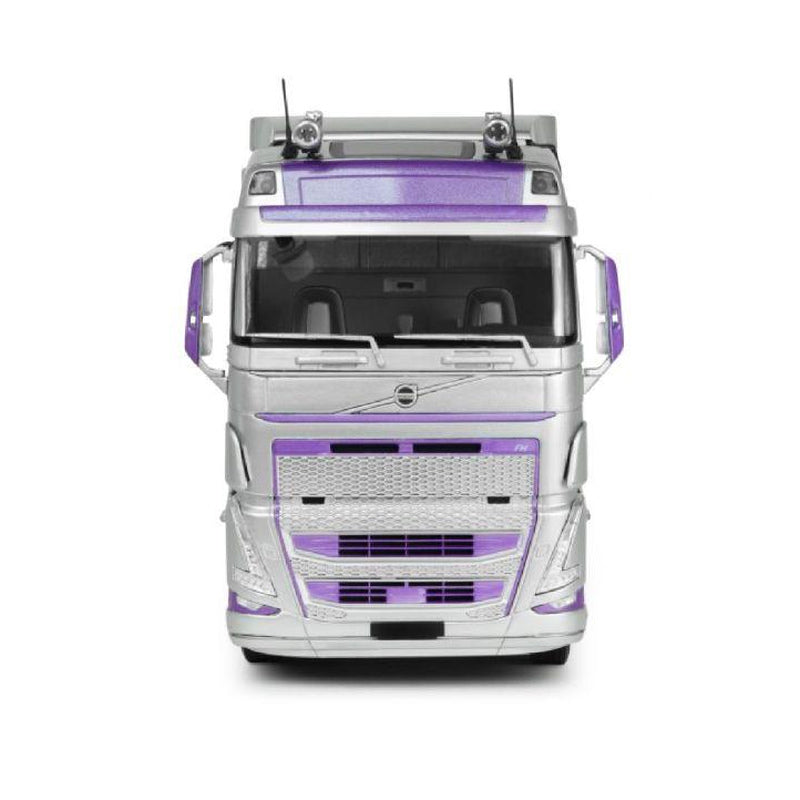 Solido 1:24 2023 Volvo Trucks FH Globetrotter XL Vehicle