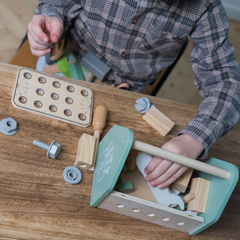 Dantoy Playful Wood Tool Box 26 pcs